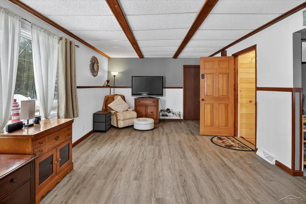 10028 W Higgins Lake Drive Lyon Township MI 48653