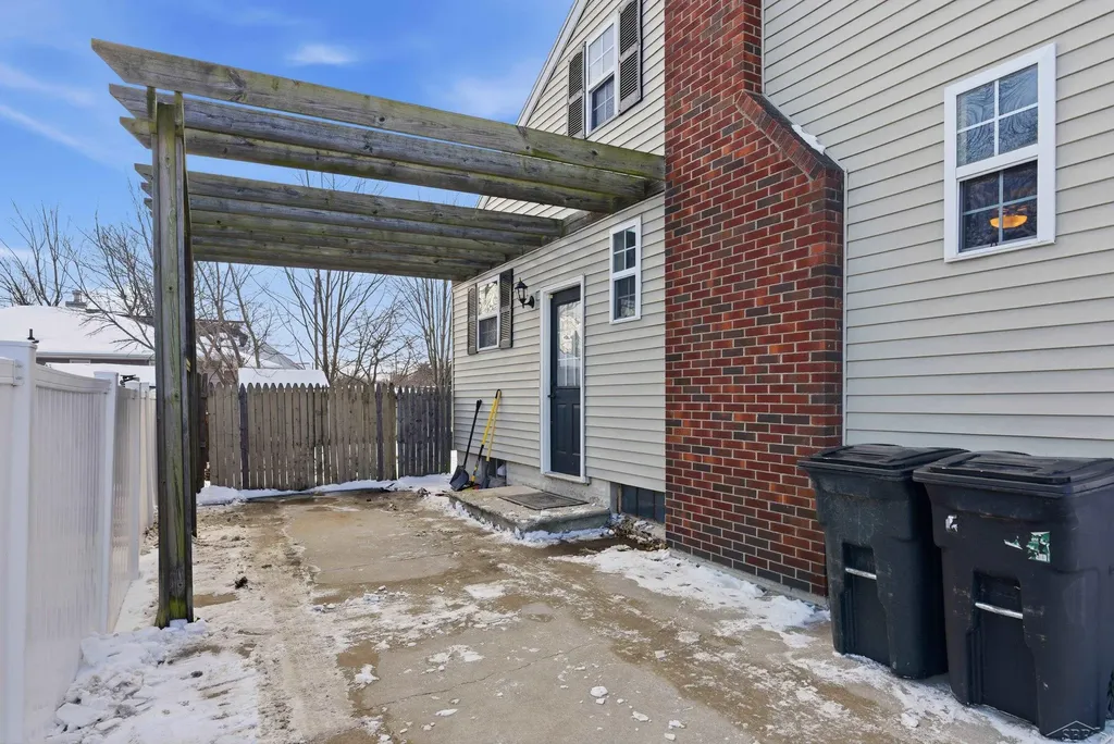 1606 Essex Street Essexville City MI 48732