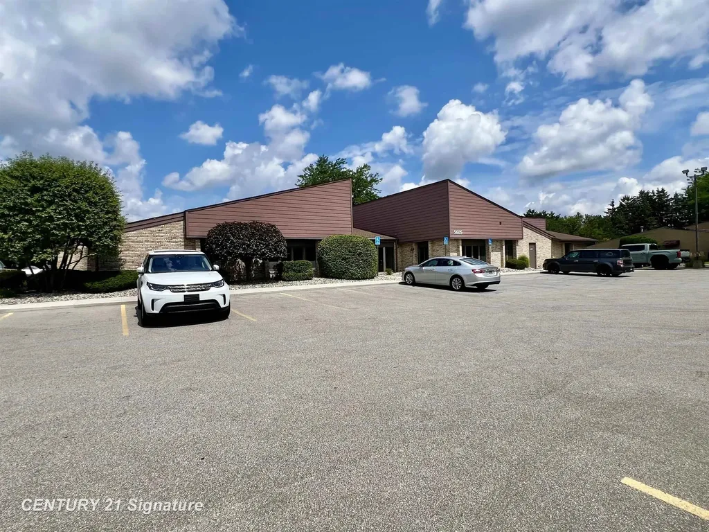 5605 N Colony Drive Saginaw Charter Township MI 48638