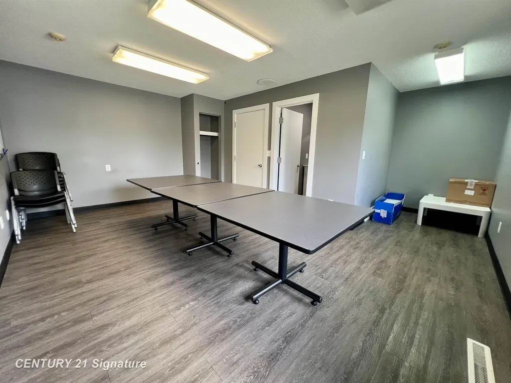 5605 N Colony Drive Saginaw Charter Township MI 48638
