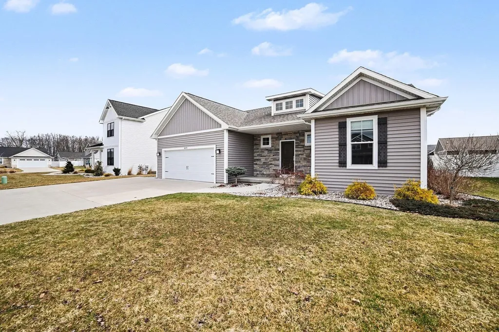 8674 Oakhill Drive Tittabawassee Township MI 48623