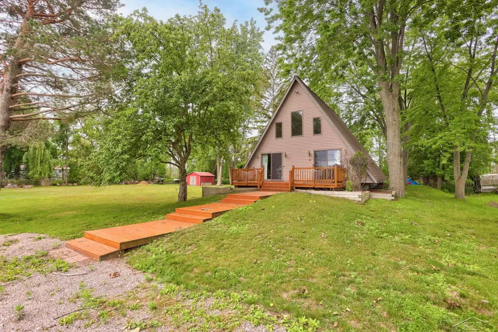 5196 Beachwood Drive Standish Township MI 48658