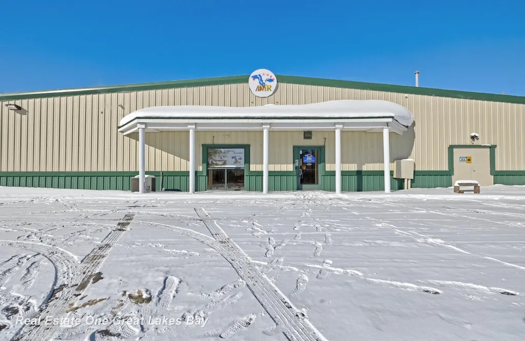 1875 Lansing Road Eaton Township MI 48813