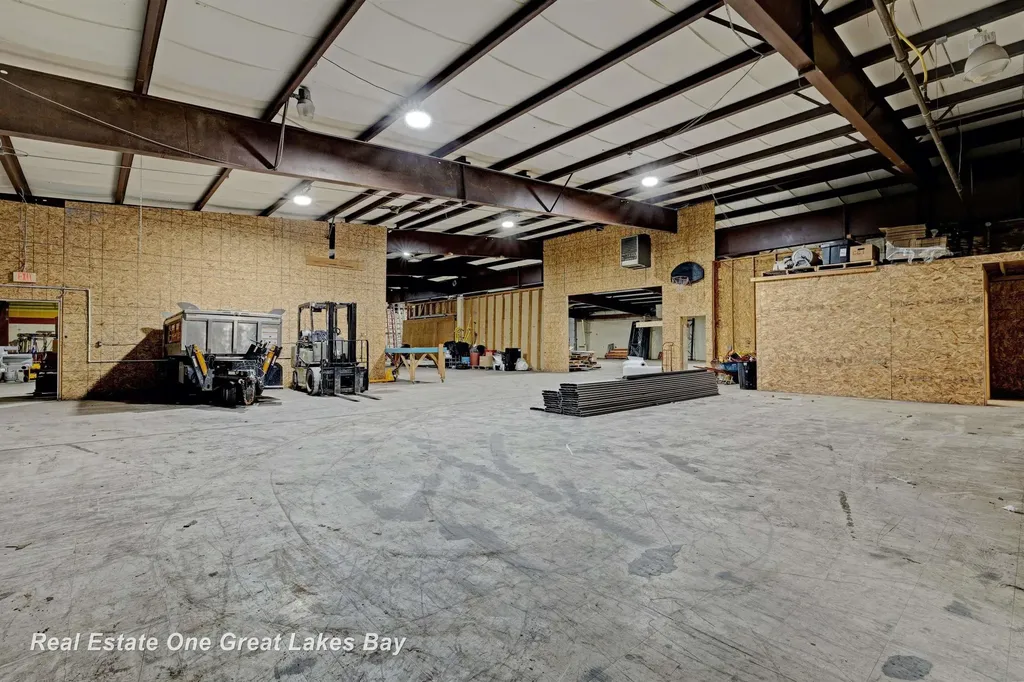 1875 Lansing Road Eaton Township MI 48813