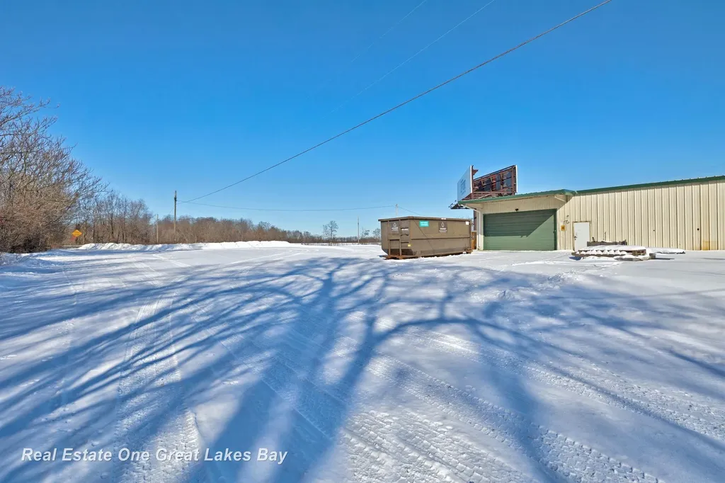 1875 Lansing Road Eaton Township MI 48813