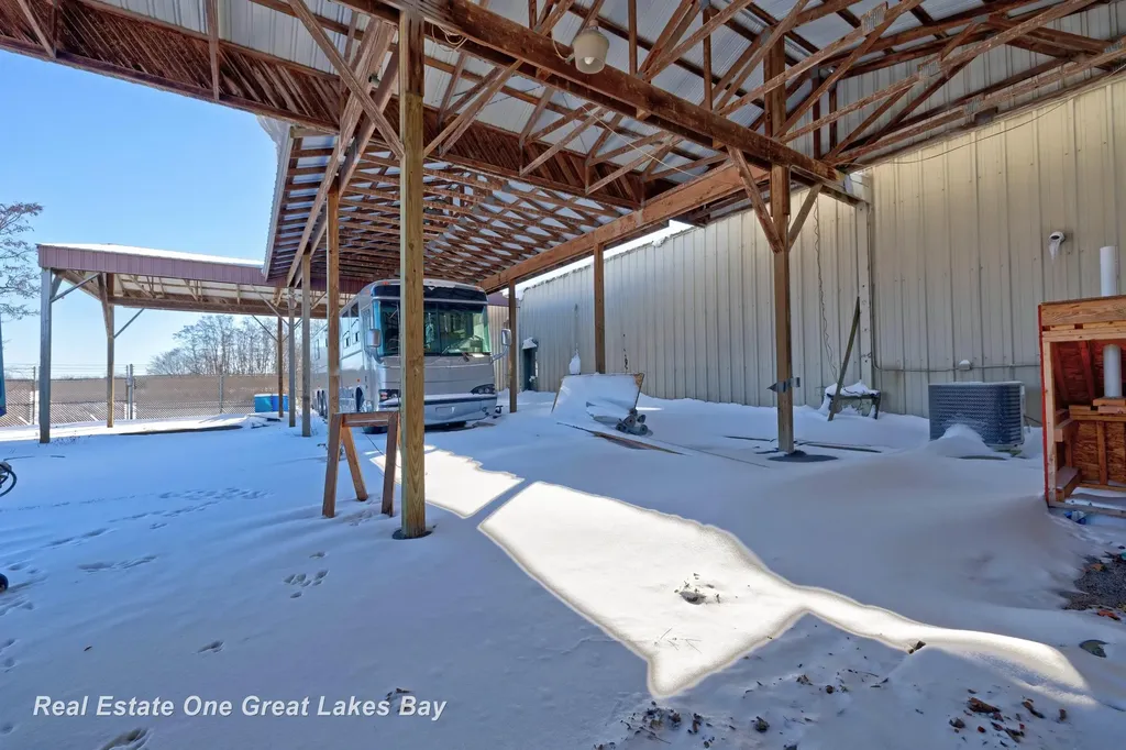 1875 Lansing Road Eaton Township MI 48813