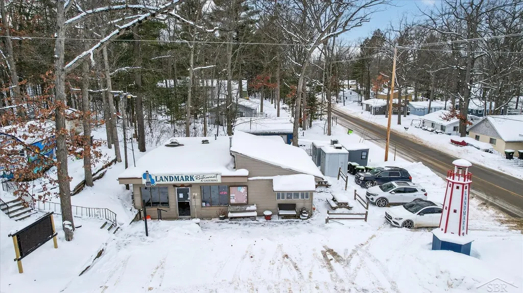 5937 W Higgins Lake Drive Lyon Township MI 48653
