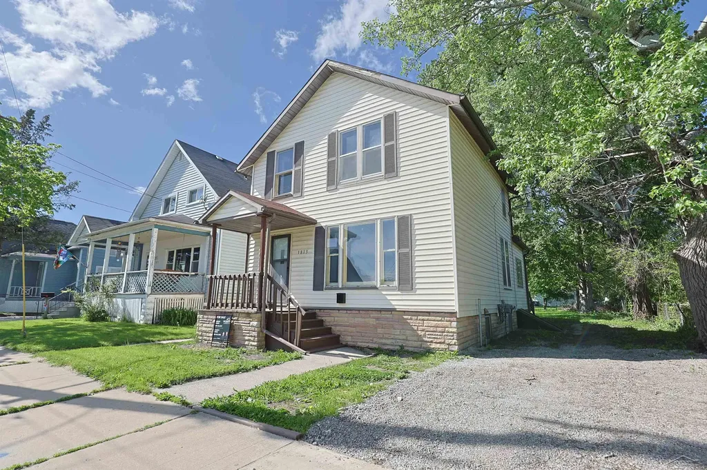 1813 3rd Street Bay City City MI 48706