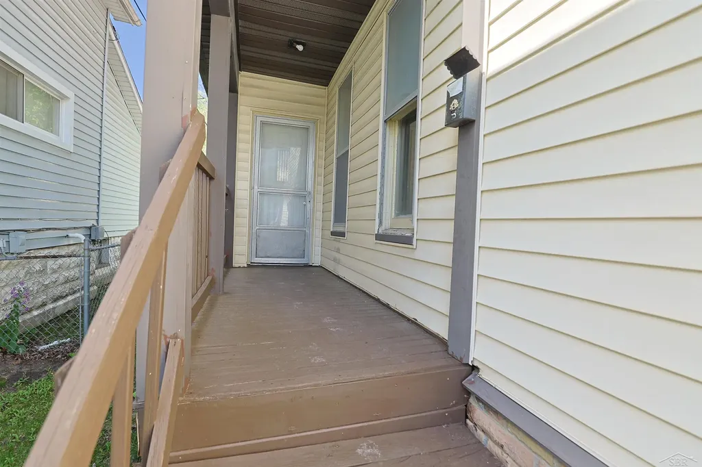 1813 3rd Street Bay City City MI 48706