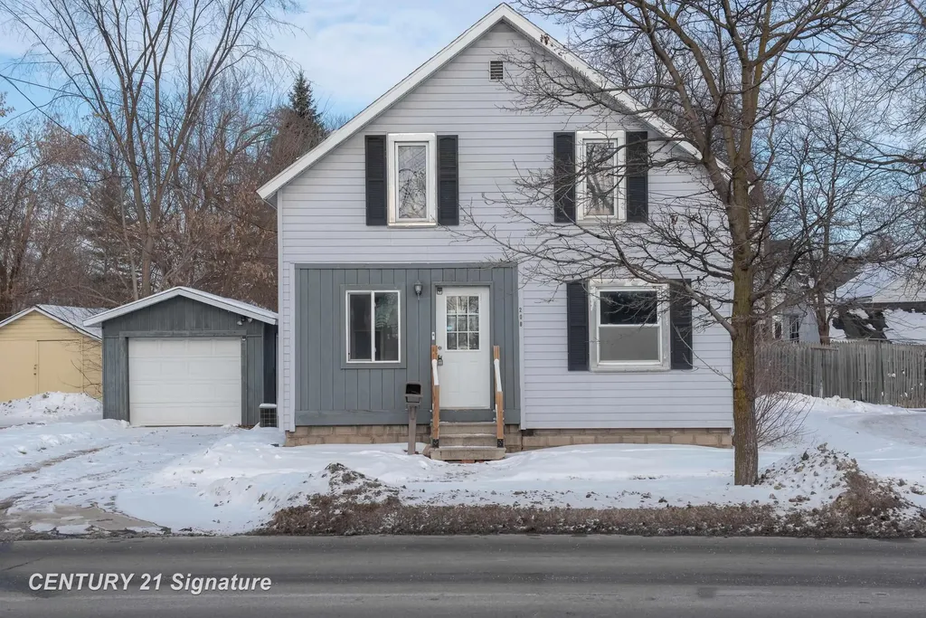 208 W Indian Street Midland City MI 48640