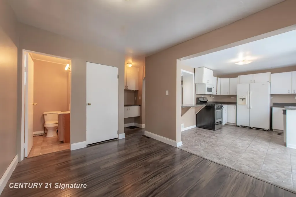208 W Indian Street Midland City MI 48640