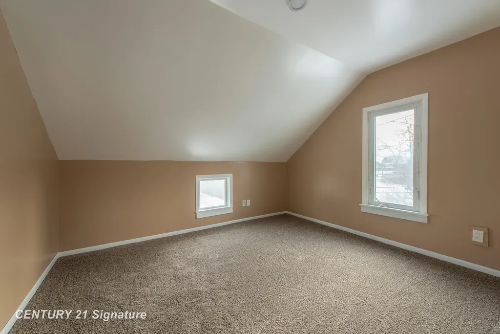 208 W Indian Street Midland City MI 48640