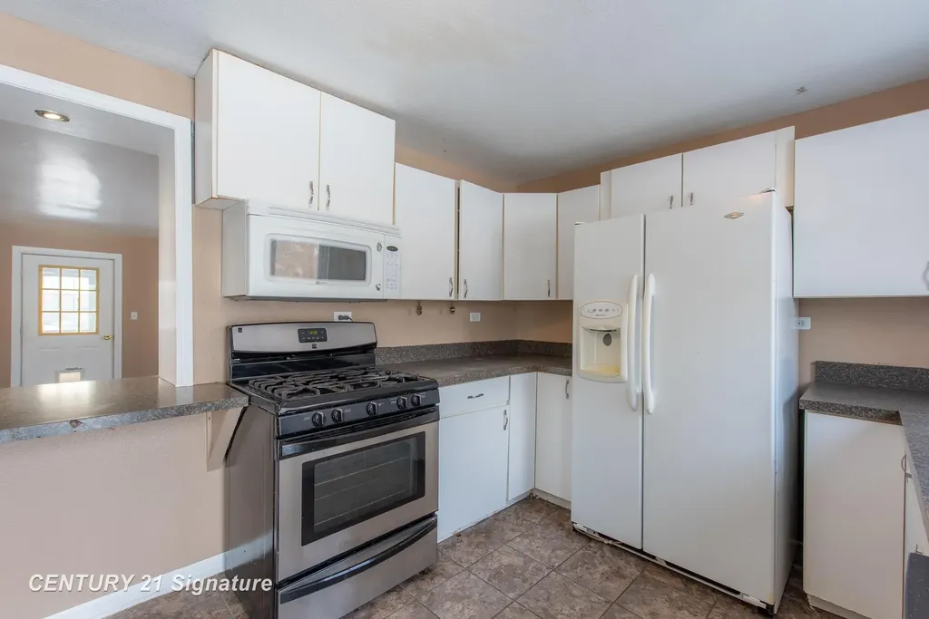 208 W Indian Street Midland City MI 48640