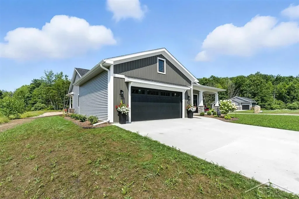 701 Broadhead Drive Midland City MI 48642