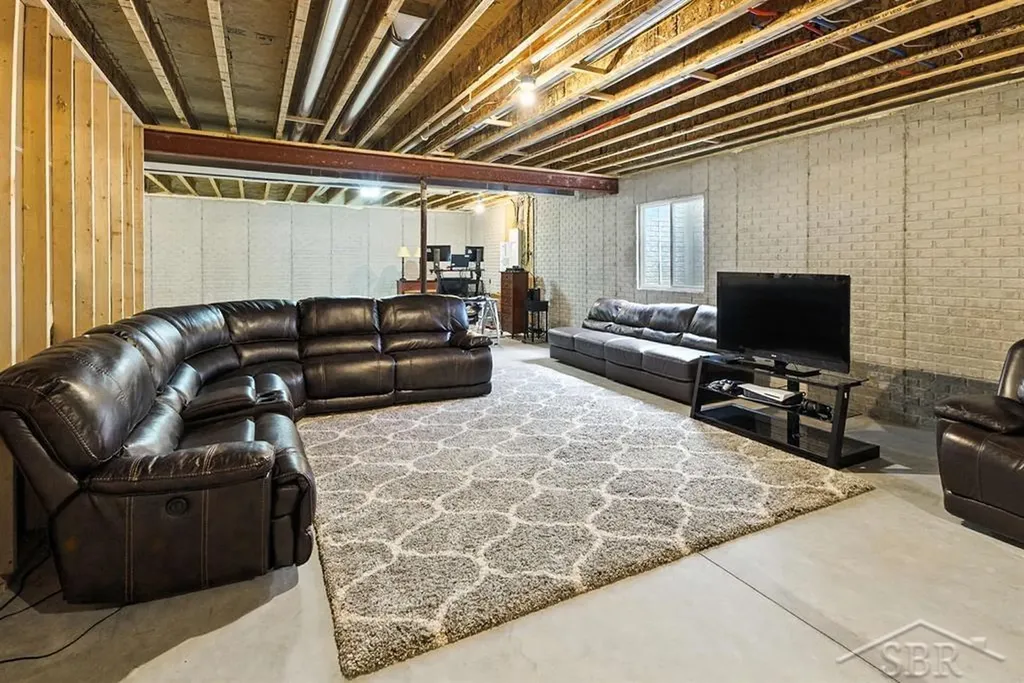 701 Broadhead Drive Midland City MI 48642