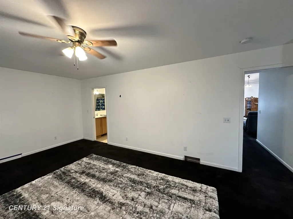 123/125 Pearson Street Beaverton City MI 48612