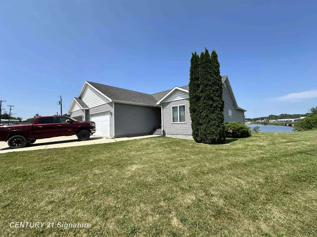 123/125 Pearson Street Beaverton City MI 48612