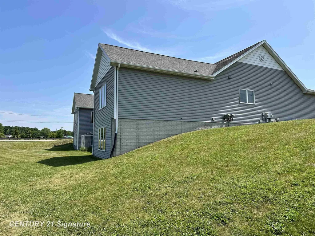 123/125 Pearson Street Beaverton City MI 48612