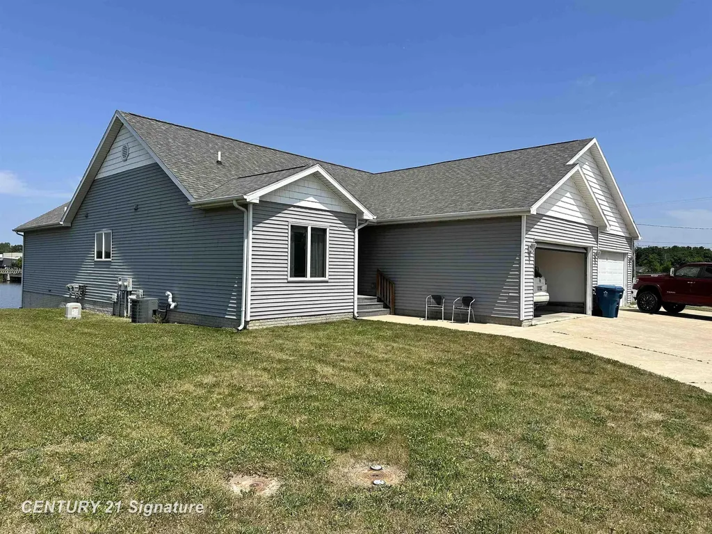 123/125 Pearson Street Beaverton City MI 48612