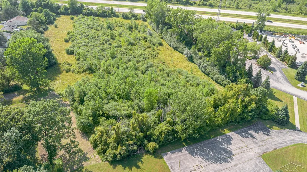 Kenora Drive Kochville Township MI 48604