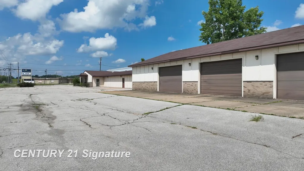 3101 S Saginaw Road Midland City MI 48640