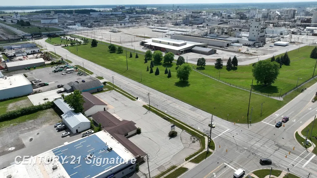 3101 S Saginaw Road Midland City MI 48640