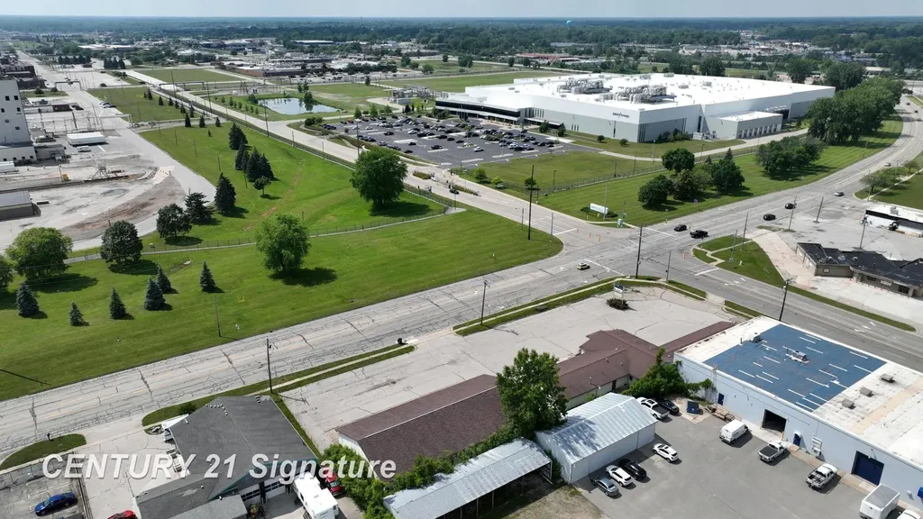 3101 S Saginaw Road Midland City MI 48640