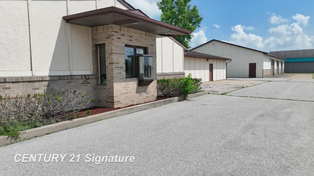 3101 S Saginaw Road Midland City MI 48640