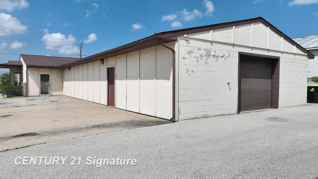 3101 S Saginaw Road Midland City MI 48640