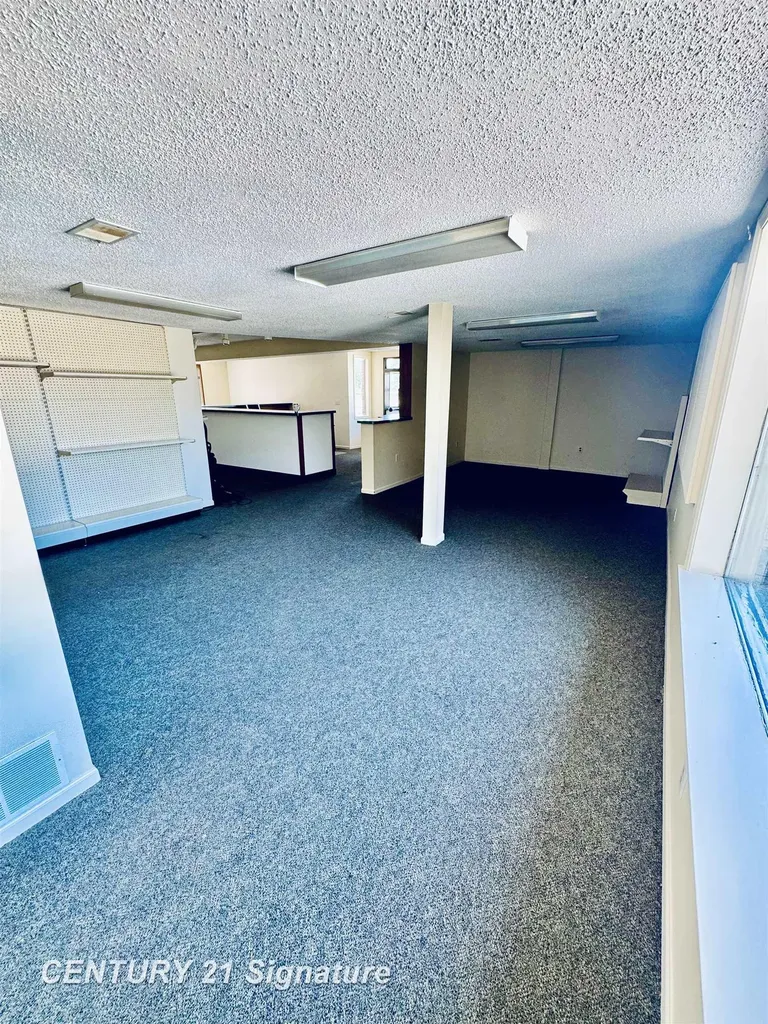 3101 S Saginaw Road Midland City MI 48640