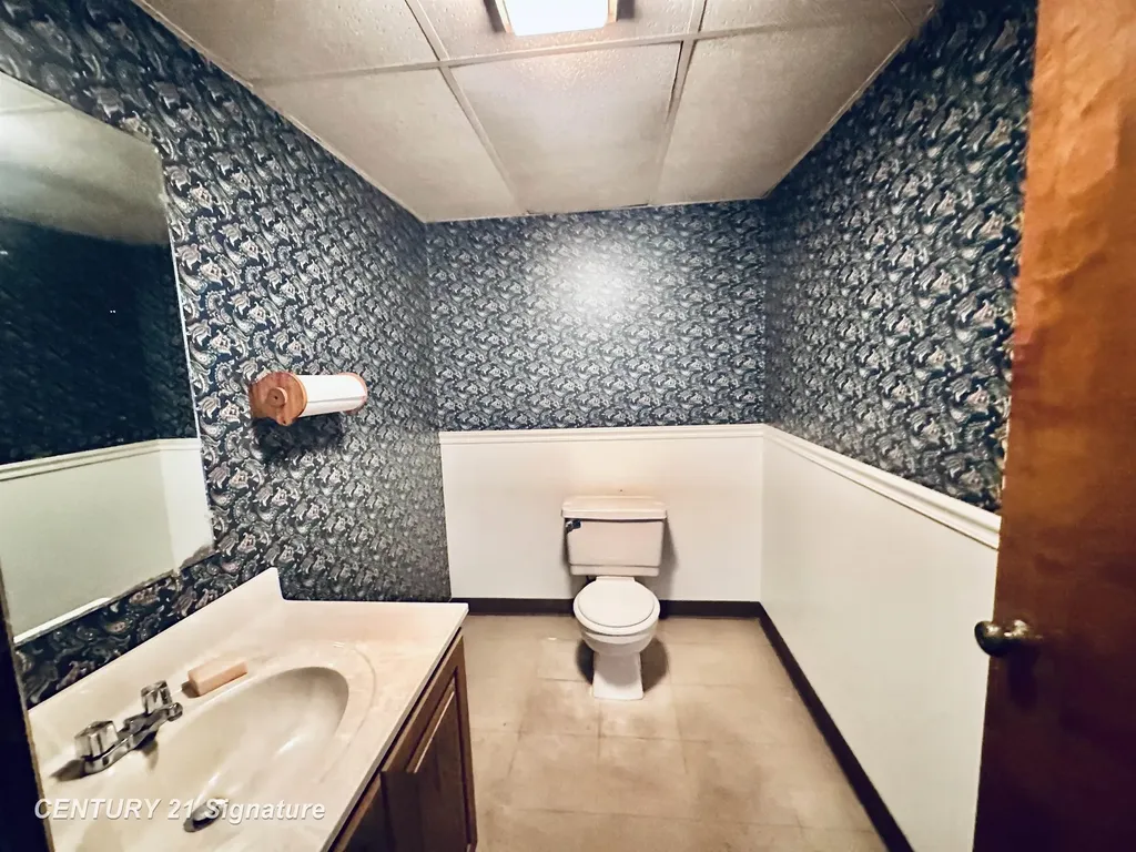 3101 S Saginaw Road Midland City MI 48640