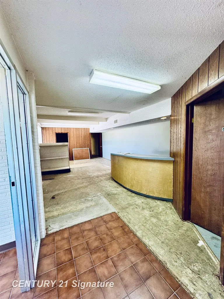 3101 S Saginaw Road Midland City MI 48640