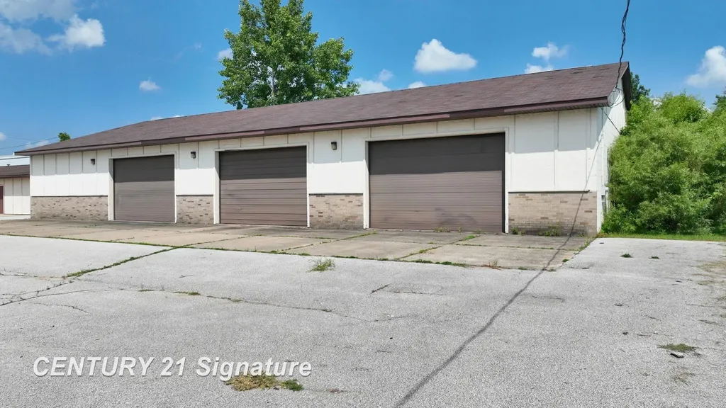 3101 S Saginaw Road Midland City MI 48640