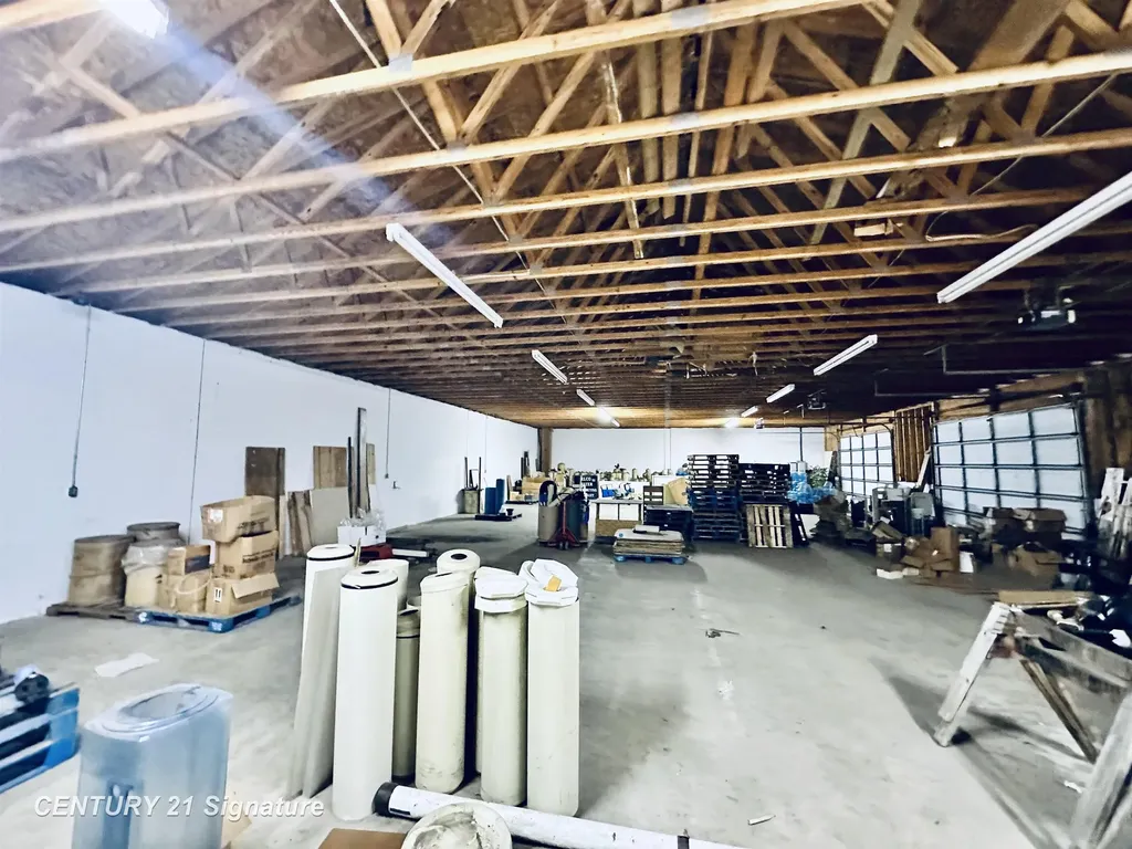3101 S Saginaw Road Midland City MI 48640