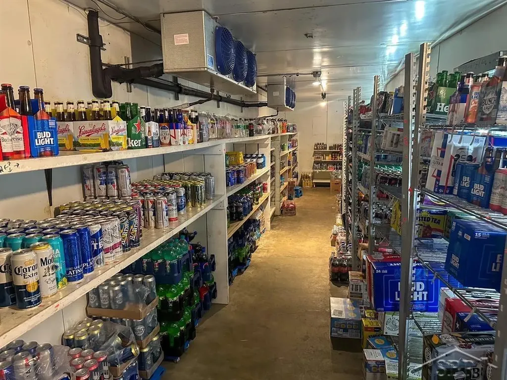 401 W Midland Road Auburn City MI 48611