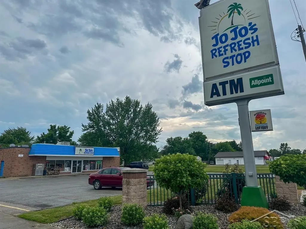 401 W Midland Road Auburn City MI 48611