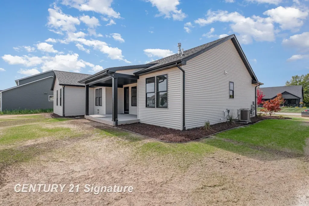8884 Copper Court Tittabawassee Township MI 48623