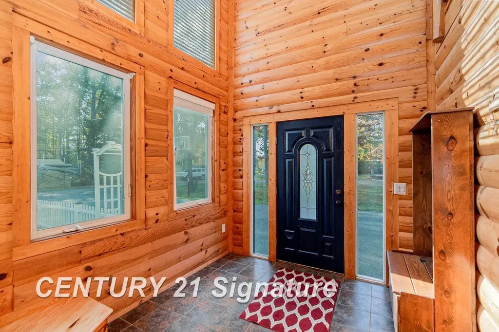 7451 N Narragannett Drive Hope Township MI 48628