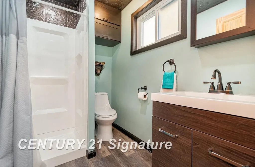 7451 N Narragannett Drive Hope Township MI 48628