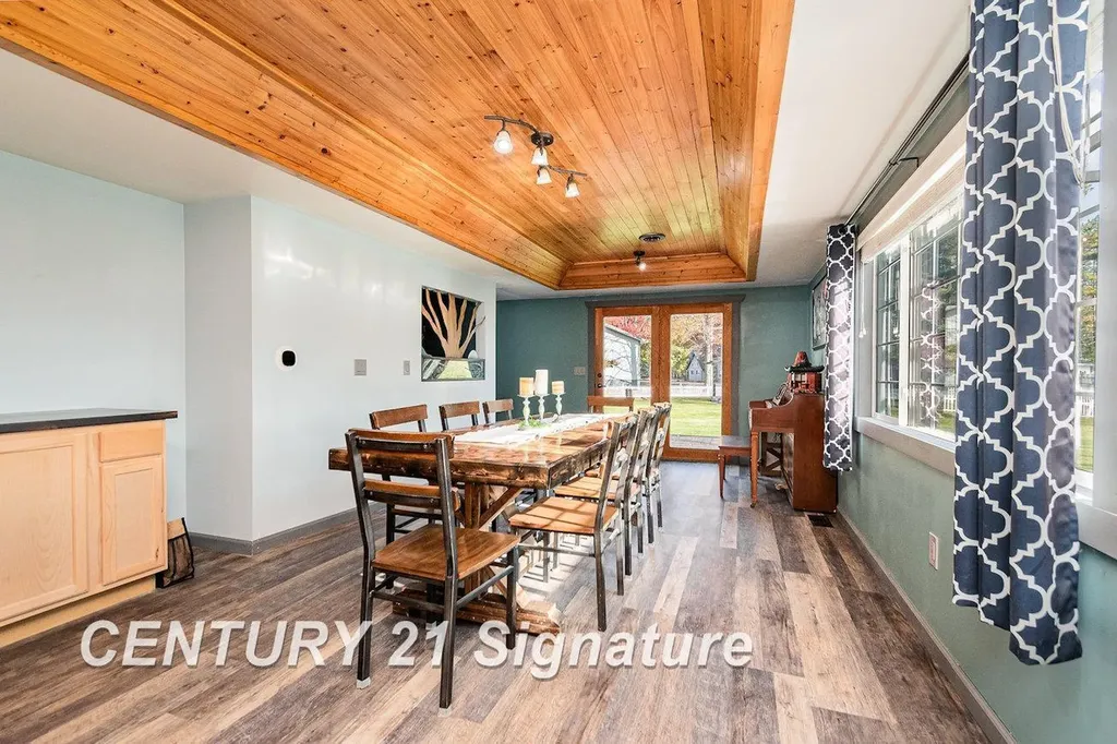 7451 N Narragannett Drive Hope Township MI 48628