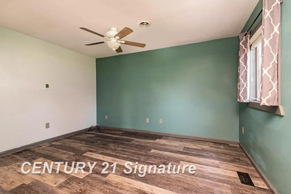7451 N Narragannett Drive Hope Township MI 48628