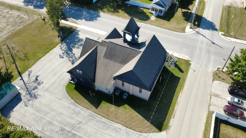 201 E Main Road Sterling Village MI 48659
