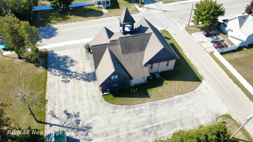 201 E Main Road Sterling Village MI 48659