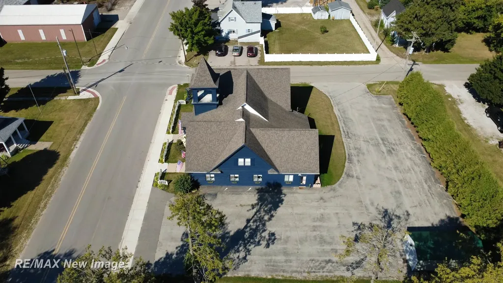 201 E Main Road Sterling Village MI 48659