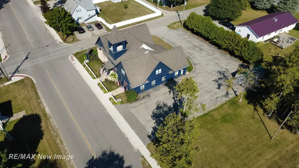201 E Main Road Sterling Village MI 48659