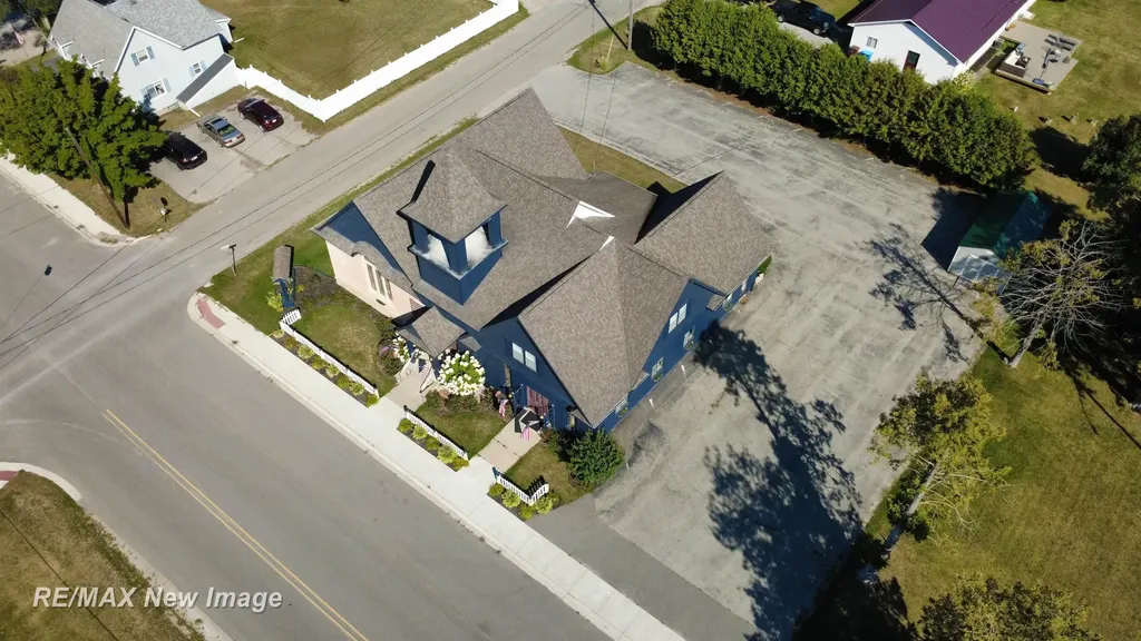 201 E Main Road Sterling Village MI 48659