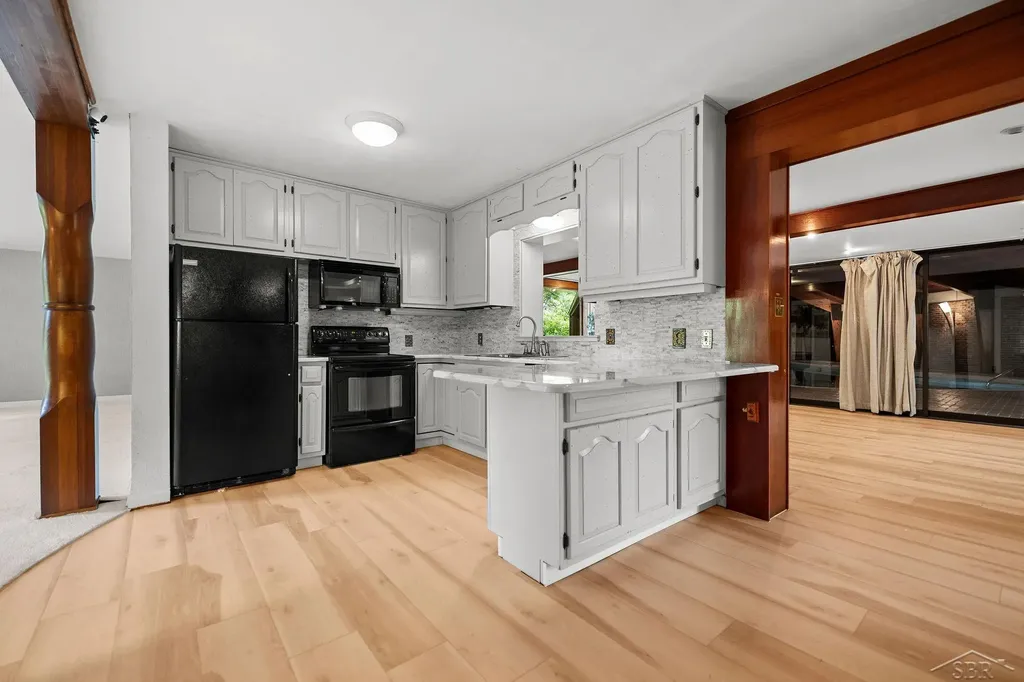 4535 N River Road Thomas Township MI 48623