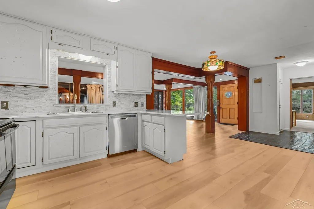 4535 N River Road Thomas Township MI 48623