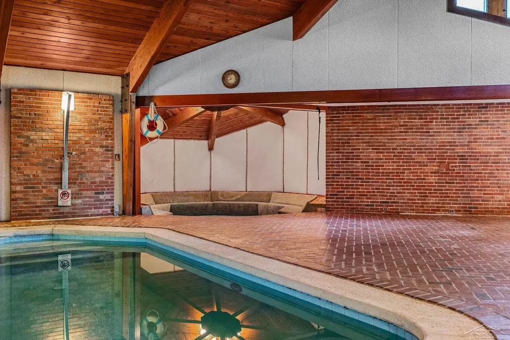 4535 N River Road Thomas Township MI 48623