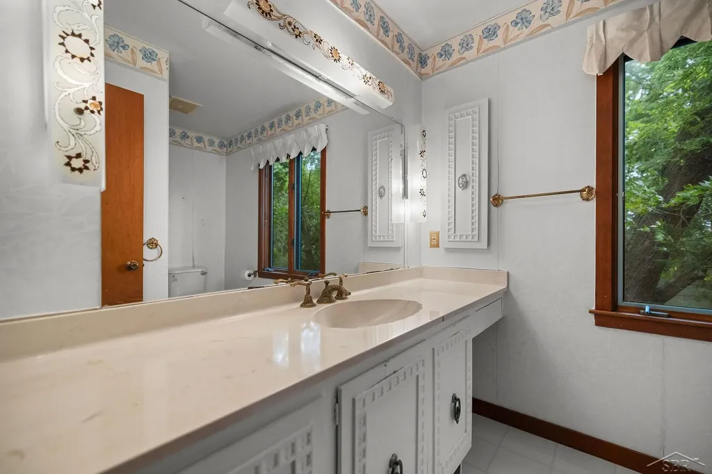 4535 N River Road Thomas Township MI 48623